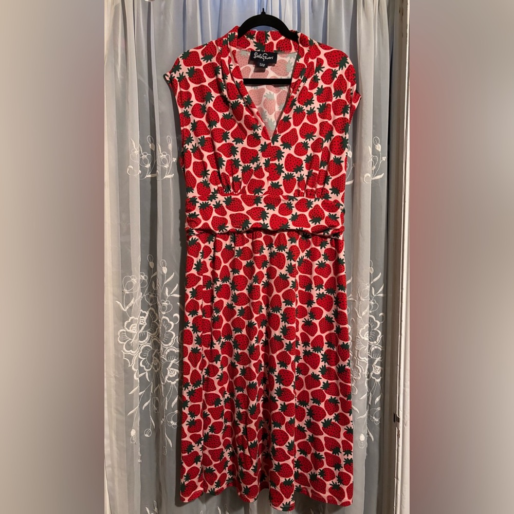 Chic Red and White Strawberry Print Midi Dress